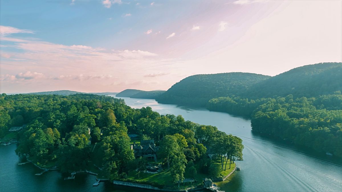 Candlewood Lake coves and shoreline